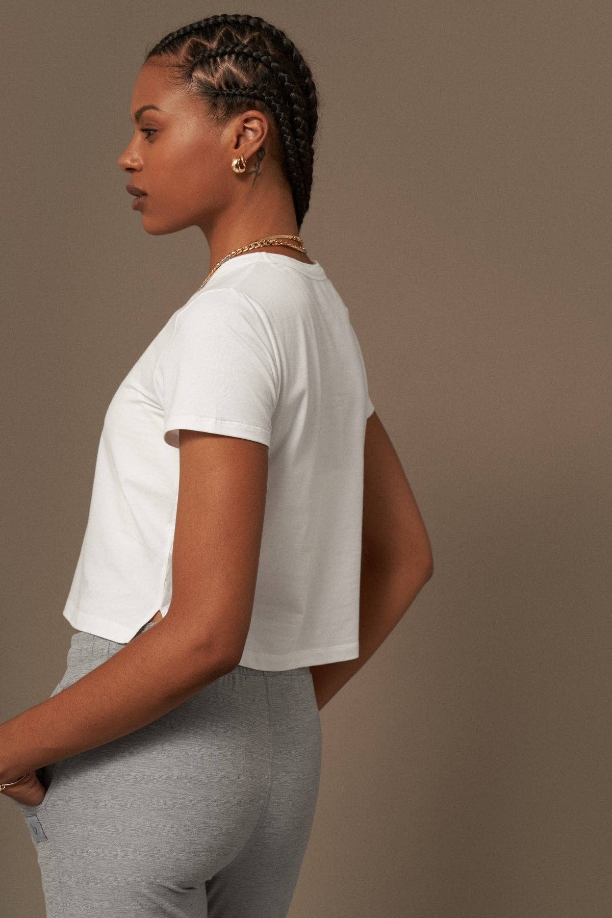 Sophisti-Simple Tee in White: White / M