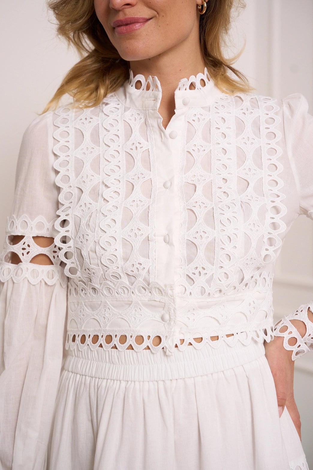 Ellie White Cropped Shirt